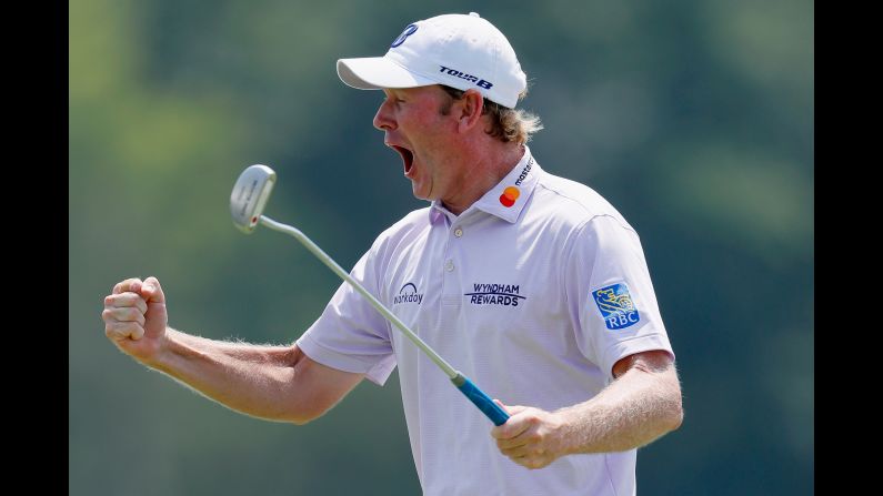 Brandt Snedeker celebrates a birdie putt on the ninth hole during the first round of the Wyndham Championship on Thursday, August 16, in Greensboro, North Carolina.