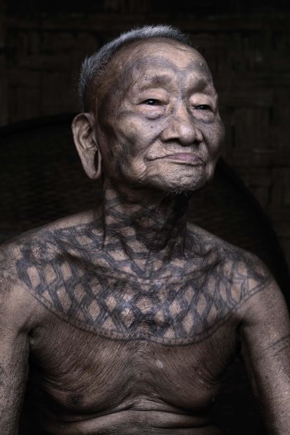 In addition to facial markings, patterned body tattoos were used to celebrate major milestones and rites of passage.