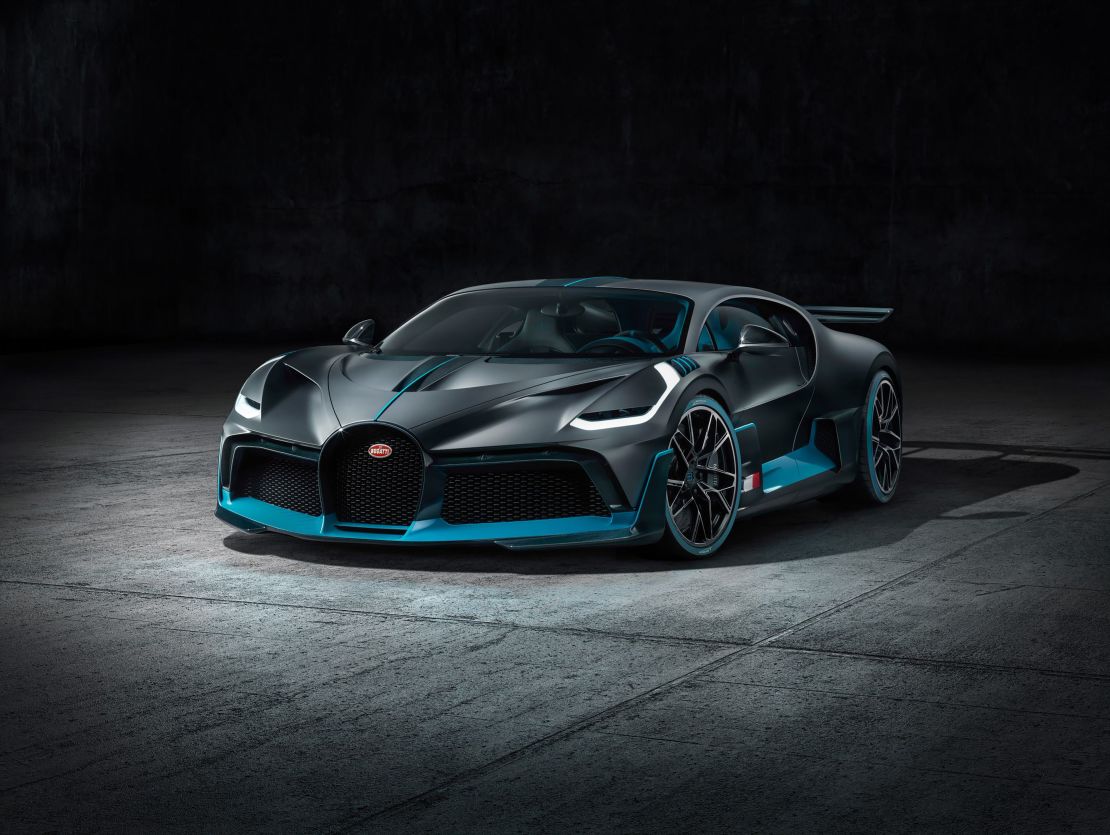 Designers wanted the Bugatti Divo to look distinctly different from its sister car, the Chiron, while still retaining key Bugatti features.