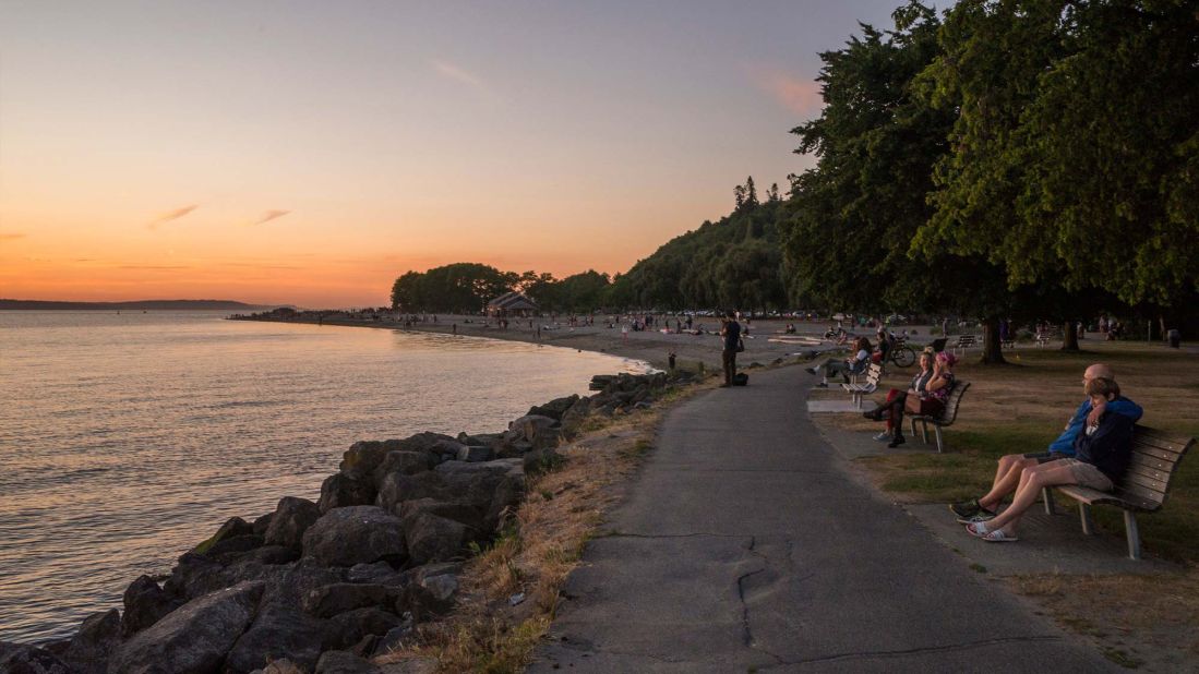 <strong>Golden Gardens:</strong> This is the most beautiful spot for a picnic and a date to watch the sunset.