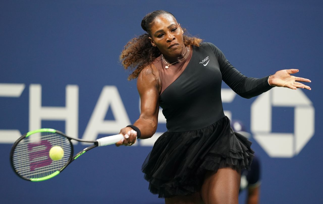 Serena Williams sports striking catsuit in French Open return | CNN