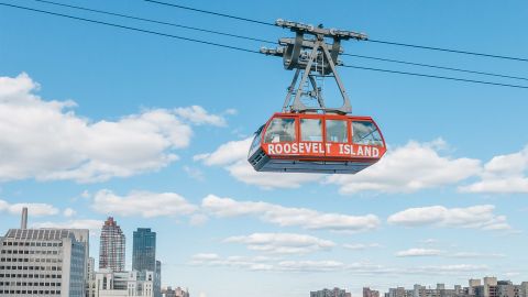 Roosevelt Island tram New York City