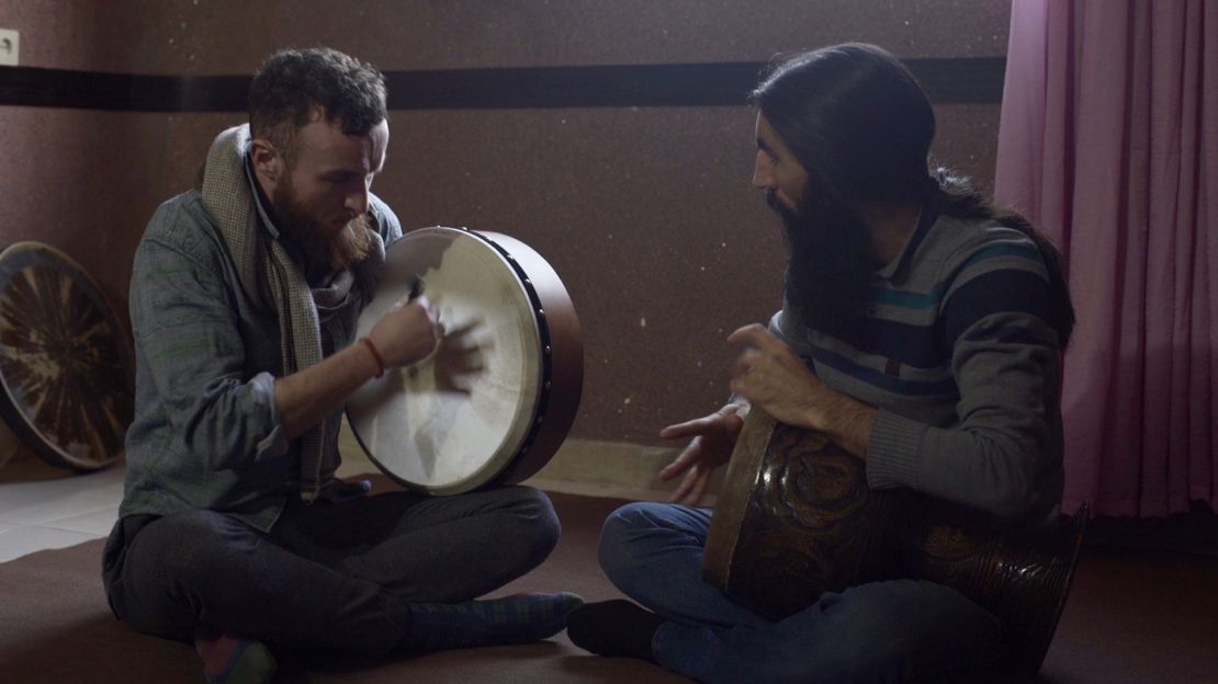 Ruairi Glasheen hones his Iranian drumming skills with tonbak expert Javad Alirezaei.