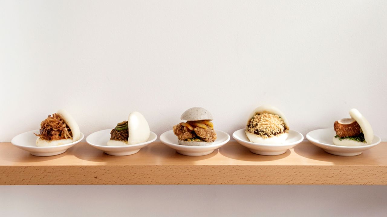 In addition to the classics (traditional guabao), Bao London also offers other modern takes on guabao.