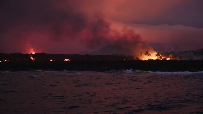 Lava hunter takes you close to erupting volcano | CNN