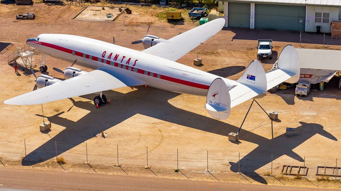The airplane cost US $545,000 to restore.