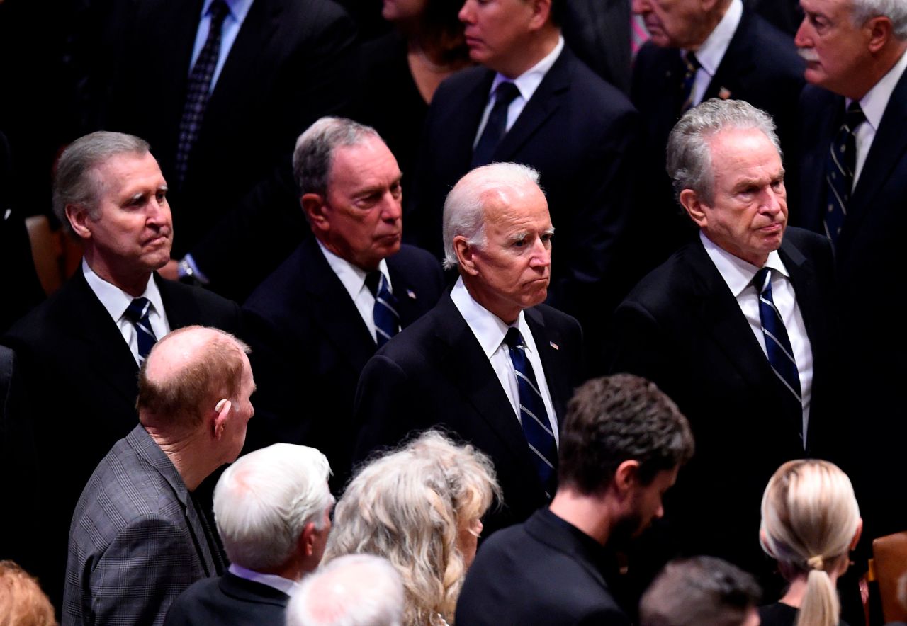 From left, former Defense Secretary William Cohen, former New York Mayor Michael Bloomberg, former Vice President Joe Biden and actor Warren Beatty serve as pallbearers.
