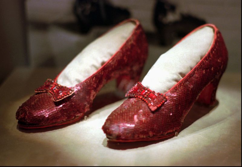 picture of dorothy's red shoes