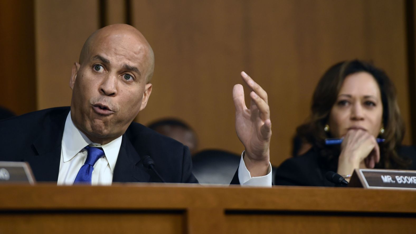 Senate Democrats -- including Cory Booker, left, and Kamala Harris -- <a href="index.php?page=&url=https%3A%2F%2Fwww.cnn.com%2F2018%2F09%2F04%2Fpolitics%2Fbrett-kavanaugh-supreme-court-senate-hearing%2Findex.html" target="_blank">disrupted the start of Tuesday's hearing,</a> saying they haven't had adequate time to review 42,000 documents that were released Monday night regarding Kavanaugh's service in the George W. Bush White House.