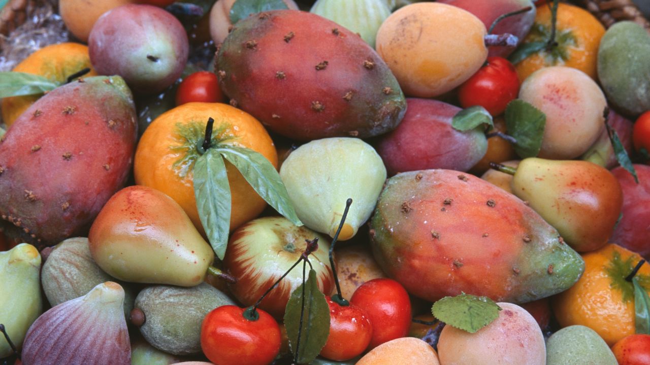 <strong>Marzipan fruit. </strong>Colorful marzipan fruit still takes pride of place in Sicily, one of the first places in Europe to be deeply influenced by Middle Eastern religion and recipes.<br />