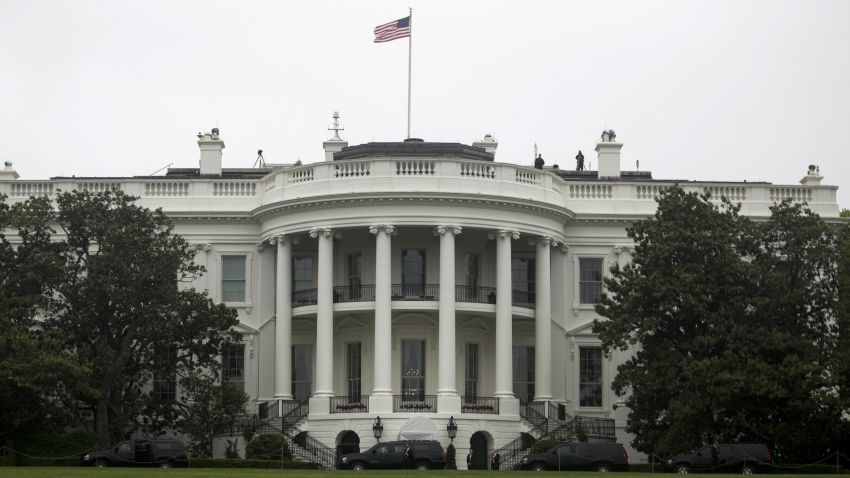 WASHINGTON, DC - MAY 13: (AFP-OUT) President Donald Trump's motorcade arrives at the White House on May 13, 2018 in Washington, D.C. (Photo by Zach Gibson/Getty Images)