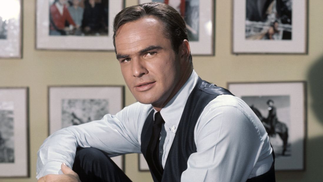 Reynolds poses for a portrait on the set of the TV show "Hawk" in 1966.
