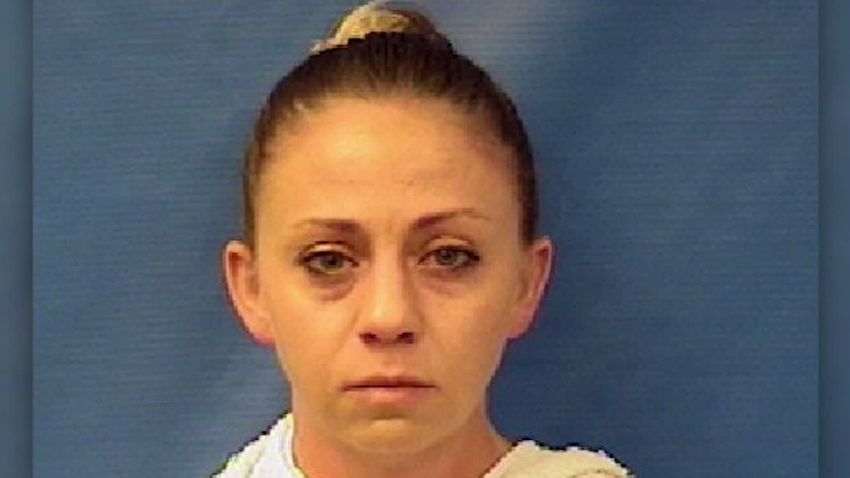 Dallas Police Officer Realized She Was In The Wrong Apartment When She Turned On The Lights Cnn