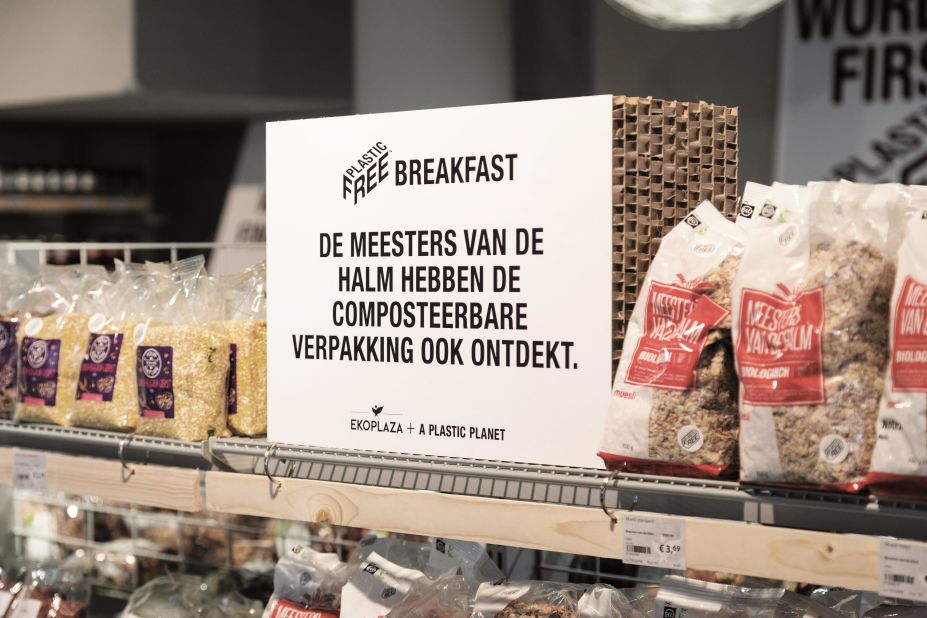 Dutch supermarket chain Ekoplaza now offers a completely plastic-free aisle in one of its shops, and plans to expand the idea to 74 locations by the end of 2018.