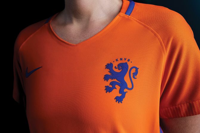 The Wieden+Kennedy agency in Amsterdam has modified the lion on the Netherlands women's national football team into a lioness. It was the first time the crest was changed in 46 years.