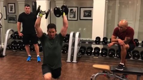 Mark Wahlberg workout