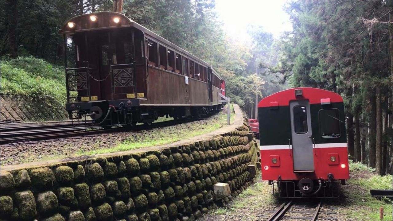 <strong>Going back in time:</strong> Due to its humid climate, electrical systems don't work well. Thus many railway operations are still carried out manually, such as track direction switches. 