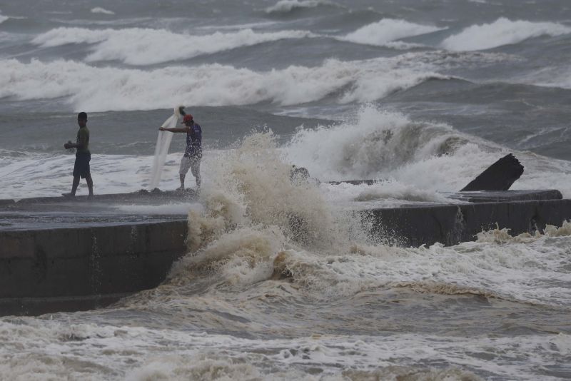 Super Typhoon Mangkhut: Philippines Evacuates Thousands Ahead Of ...