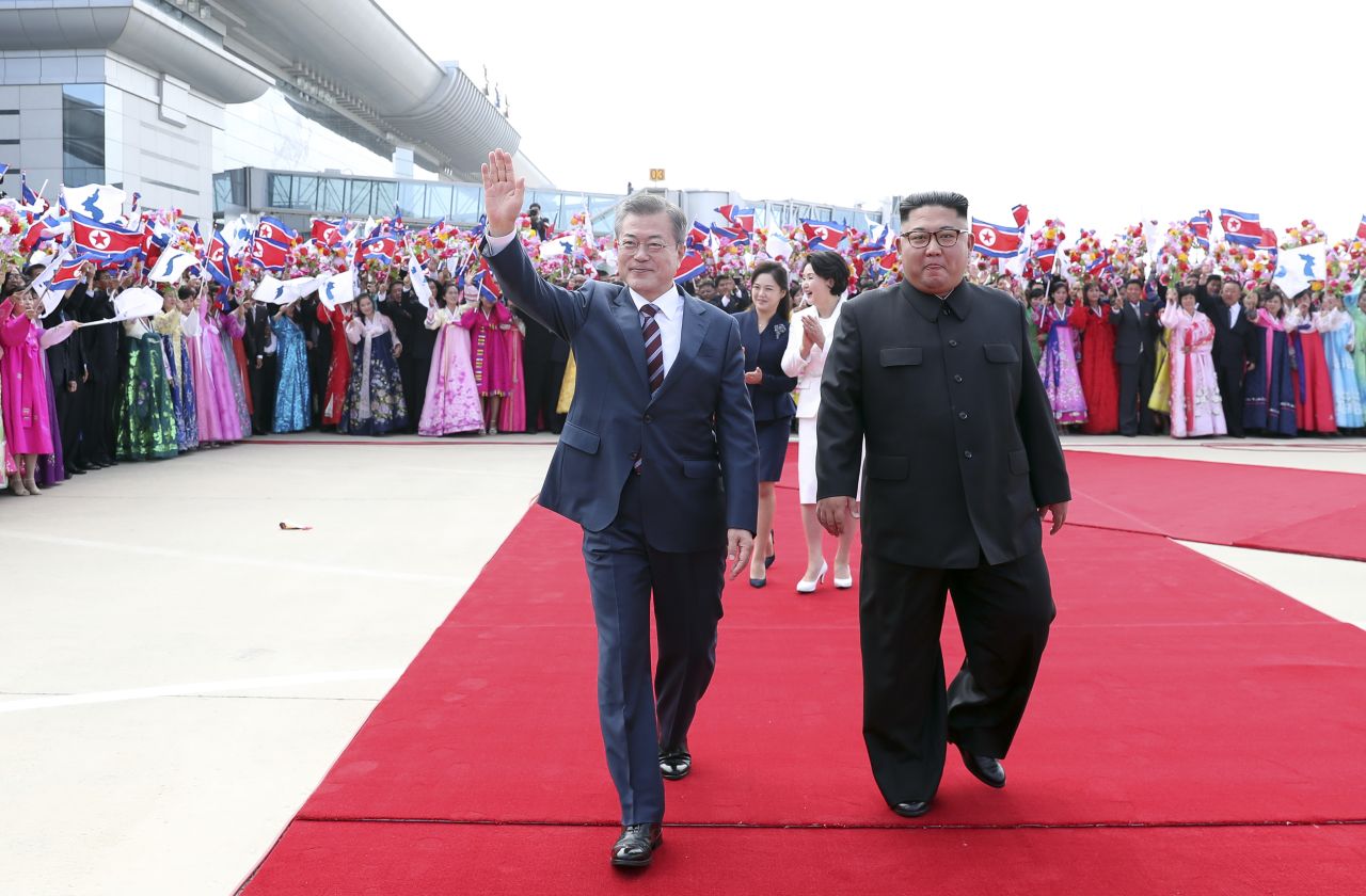 This week's meeting marks the first time in more than a decade that a South Korean president has visited the North.  