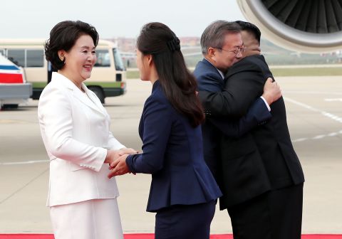 Kim and his wife greet Moon and the South Korean first lady upon their arrival in Pyongyang on September 18. On the the three-day visit, Moon is bringing an entourage that includes K-pop stars and business leaders such as Jay Y. Lee, the head of Samsung.