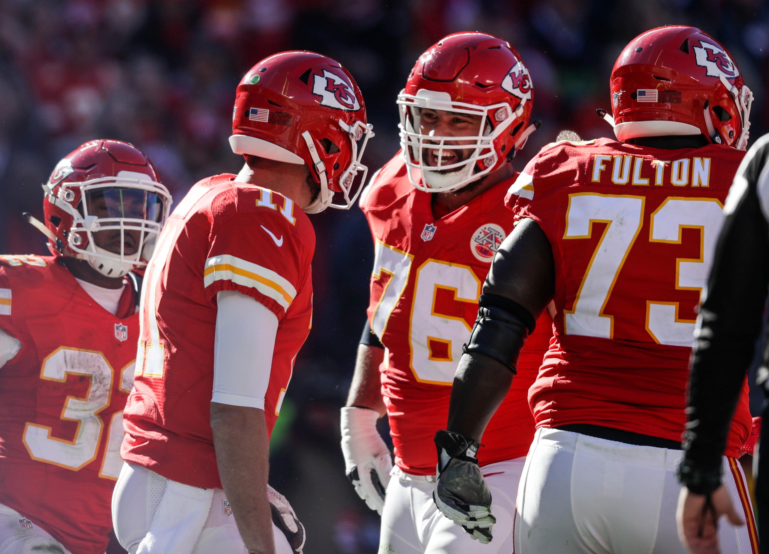 Chiefs' Laurent Duvernay-Tardif wants 'M.D.' on jersey - Sports