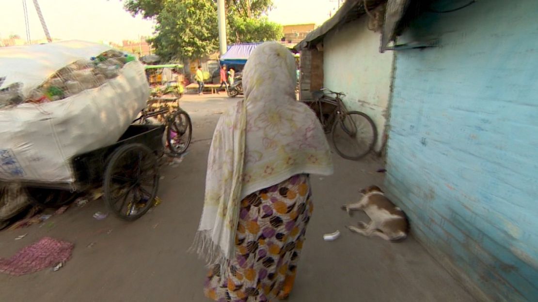 Chennai Rape Sex - India: Mother says man who raped her daugher should be hanged | CNN
