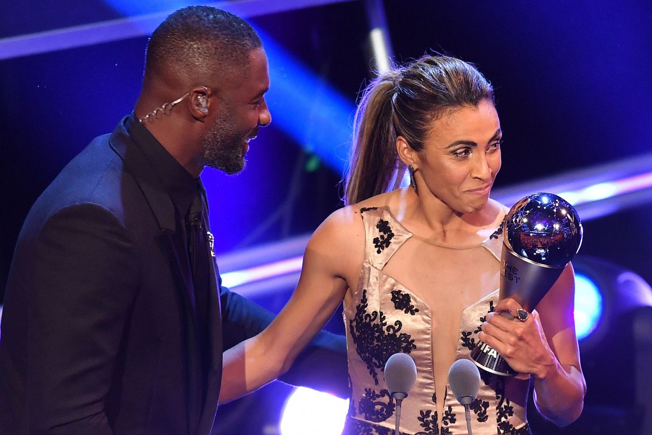 Orlando Pride and Brazil forward Marta received her trophy for the Best FIFA Women's Player of 2018 Award on Monday. Marta was the runner-up in 2016. 