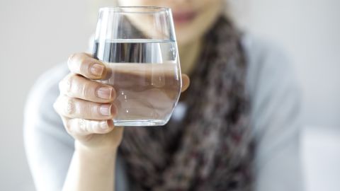Which Drink Is Best For Hydration Hint It Isn T Water Cnn