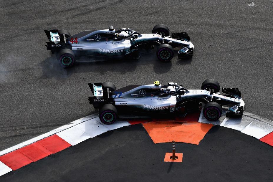 Lewis Hamilton (no 44) overtook fellow Mercedes driver Valtteri Bottas under team orders on his way to a decisive victory in the 2018 F1 title race as he extended his advantage over Sebastian Vettel to 50 points. 