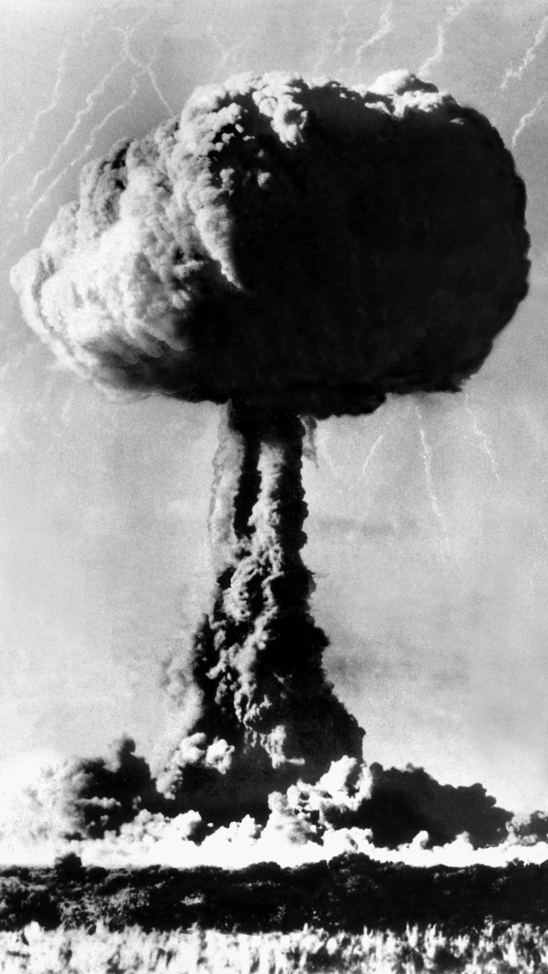 A mushroom cloud rises over the British atomic testing range at Maralinga in South Australia in 1956. The UK was barred from cooperating with the Americans on nuclear weaponry for years following 1946. 