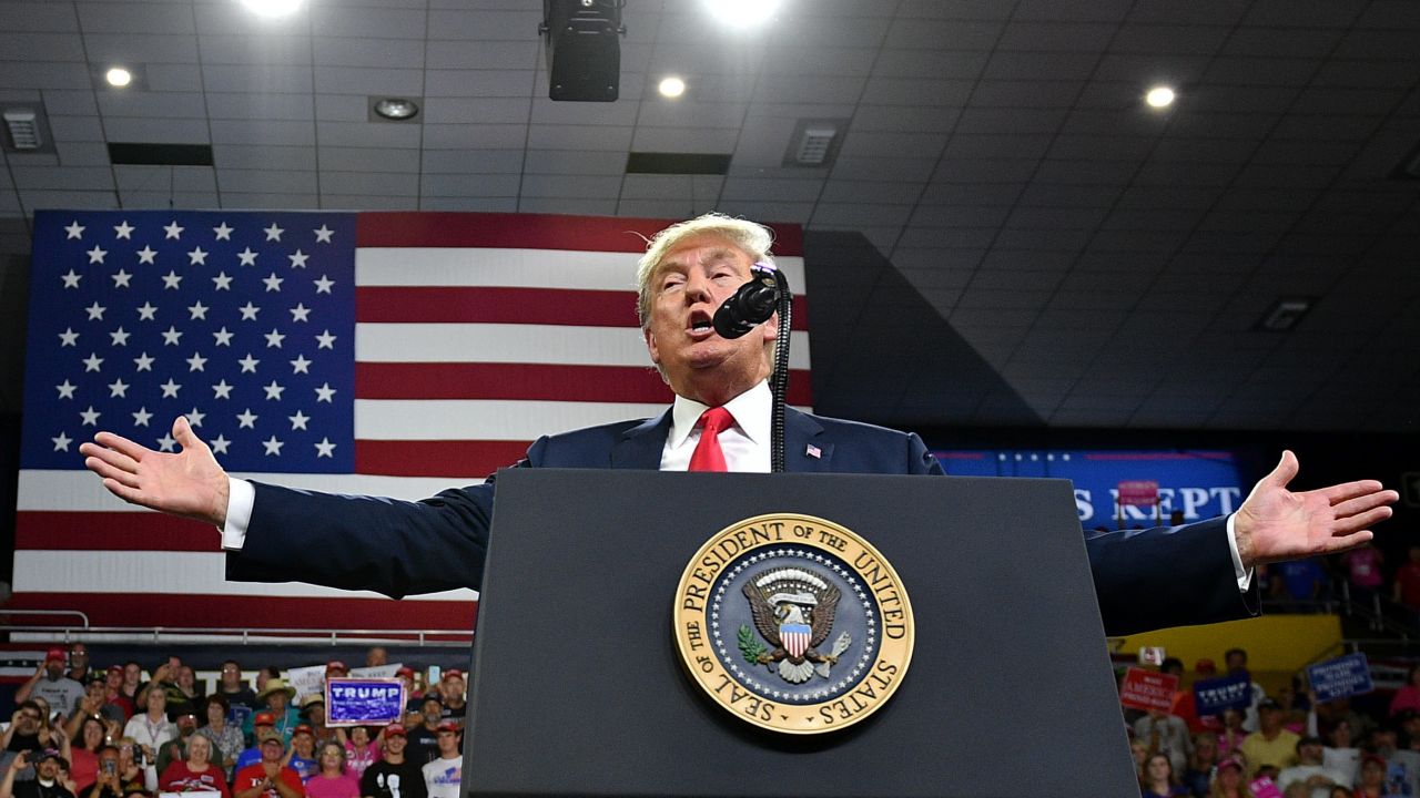 US President Donald Trump speaks during rally at Freedom Hall Civic Center in Johnson City, Tennessee on October 1, 2018. (Photo by MANDEL NGAN / AFP)        (Photo credit should read MANDEL NGAN/AFP/Getty Images)