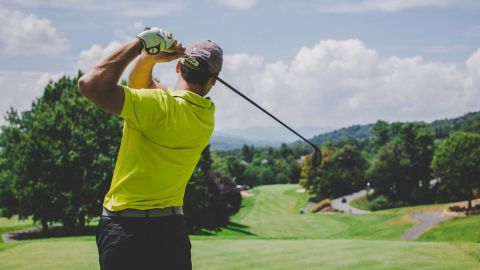 Playing 18 holes of golf can provide a variety of health benefits, say experts. 