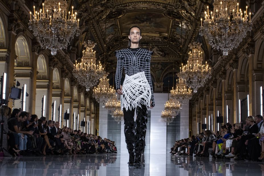 Louis Vuitton Show Paris Fashion Week Ss19