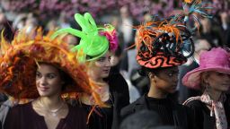 LONGCHAMP, FRANCE - OCTOBER 07: Fashion at Longchamp racecourse on October 07, 2012 in Paris, France. (Photo by Alan Crowhurst/Getty Images)