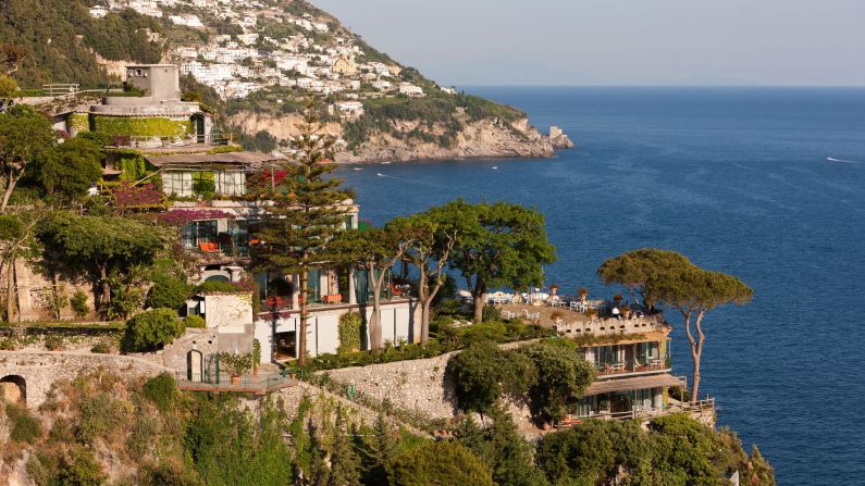 <strong>Il San Pietro di Positano (Amalfi): </strong>The only hotel in Positano with direct access to a private beach, this hotel also has a solarium, bar and restaurant.