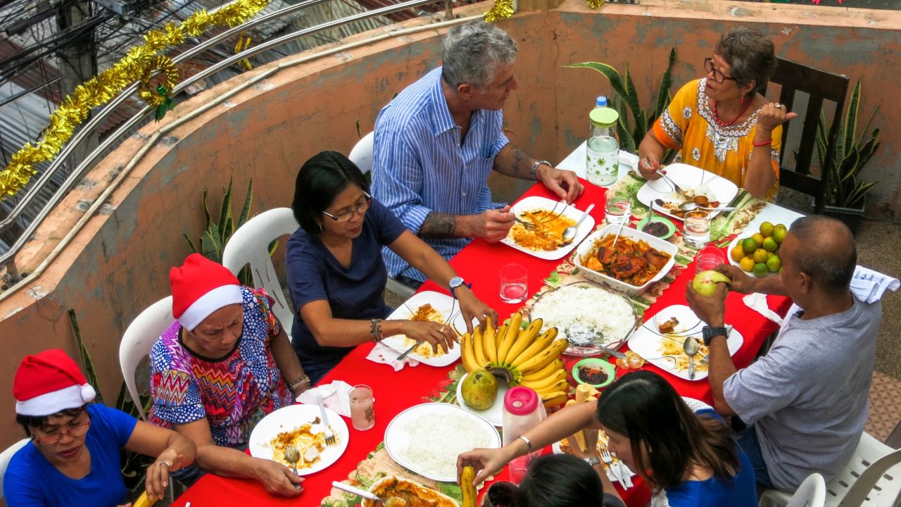 Bourdain called Filipinos the "most giving of all people on the planet." 