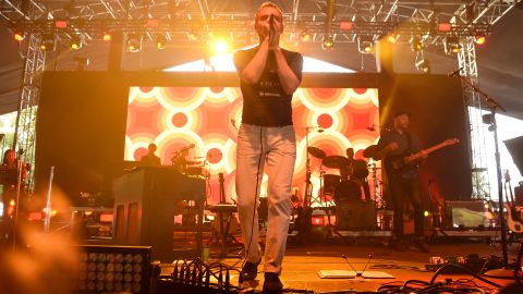 Murdoch performs at the 2017 Panorama Music Festival.