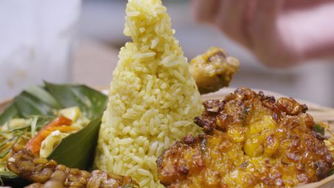 Bourdain Indonesia Food Montage Pics 1:4