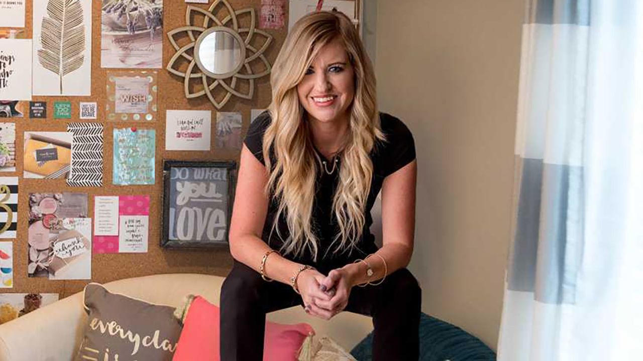 Havenly designer Lyndsi Lee quit her job as a high school counselor to pursue interior design -- a career she never previously considered because she didn't want to move.