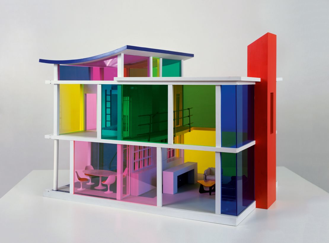 Kaleidoscope House (2001) by Laurie Simmons and Peter Wheelwright, Bozart
Toys