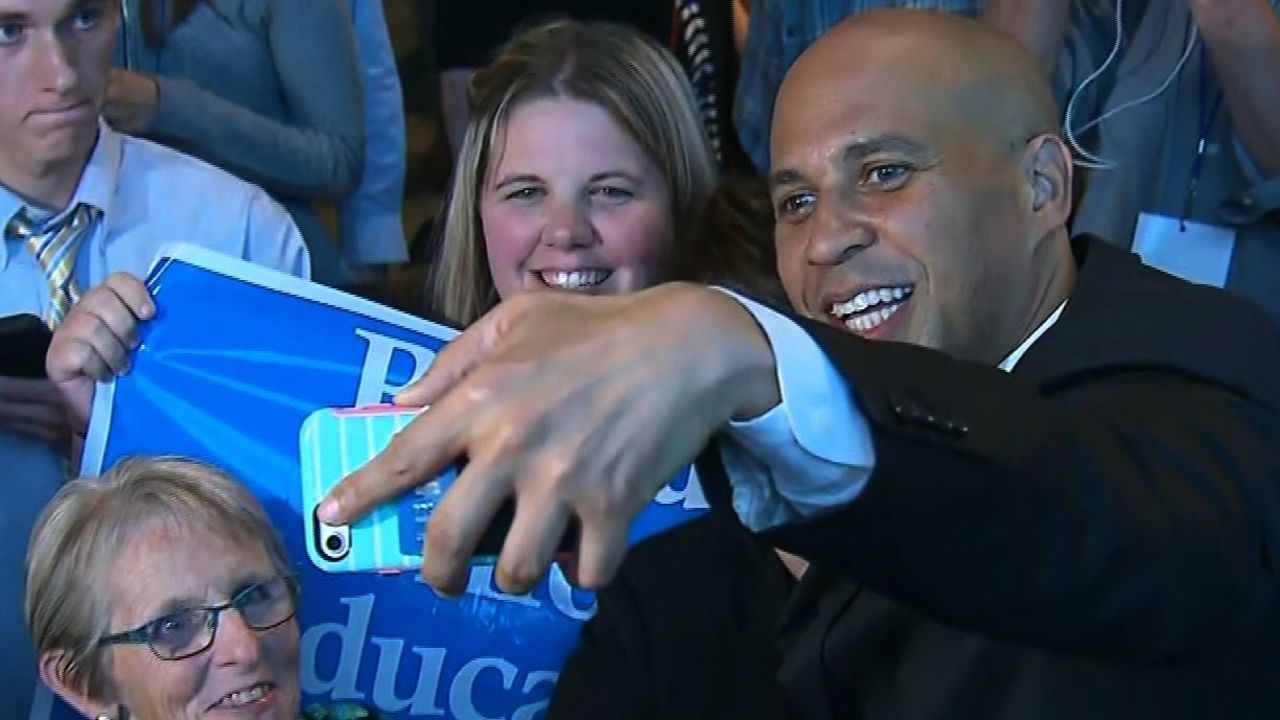 cory booker selfie