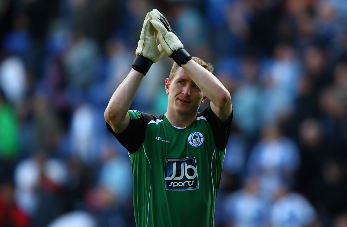 Chris Kirkland captured during a game against Bolton Wanderers in 2009