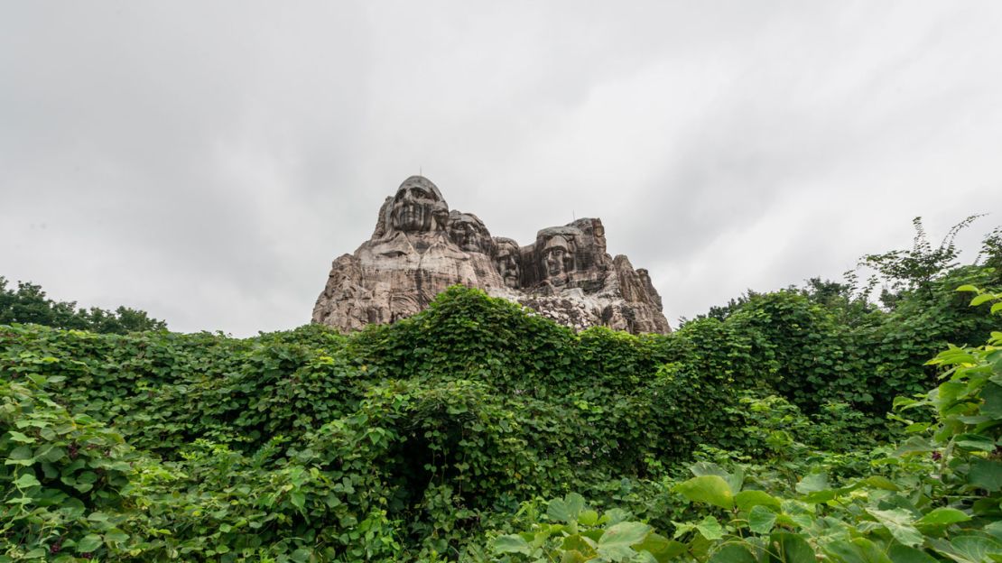 There's a Mount Rushmore replica in the park.