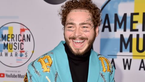 LOS ANGELES, CA - OCTOBER 09:  Post Malone attends the 2018 American Music Awards at Microsoft Theater on October 9, 2018 in Los Angeles, California.  (Photo by Jeff Kravitz/FilmMagic)