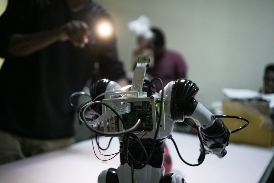 A guiding light at iCog Labs for a football playing robot. Image: Thomas Lewton. 