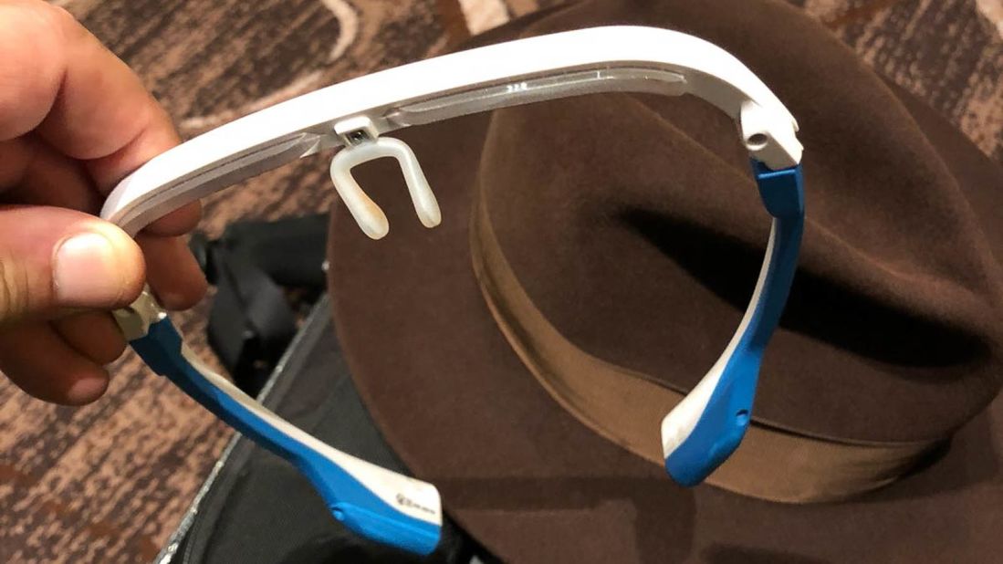 <strong>Ayo Light Therapy Glasses:</strong> The headband is worn above the eyes for sessions of up to 30 minutes 