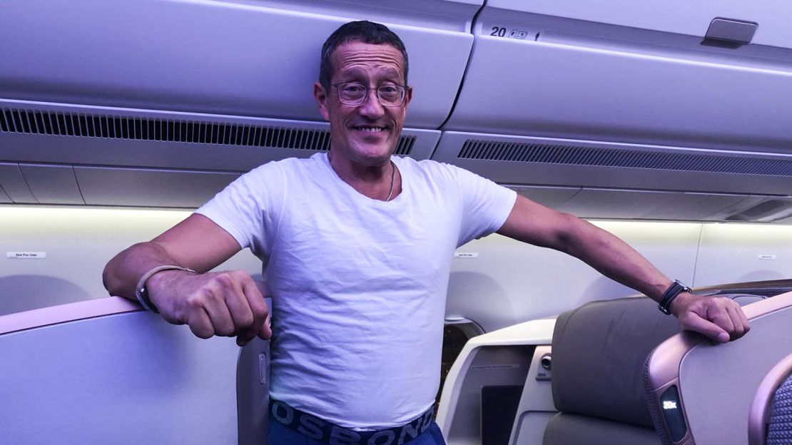What to wear in the air -- if you're Richard Quest.