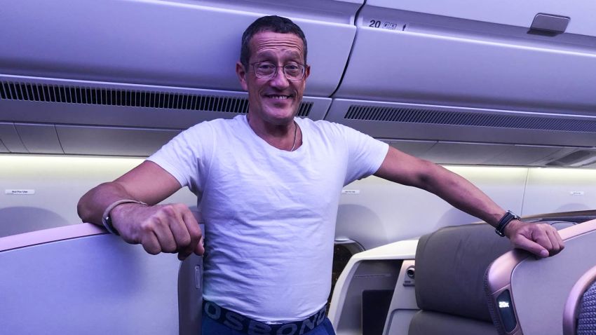 Richard Quest on board world's longest flight