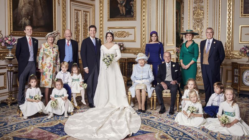 Princess eugenie hotsell after wedding dress