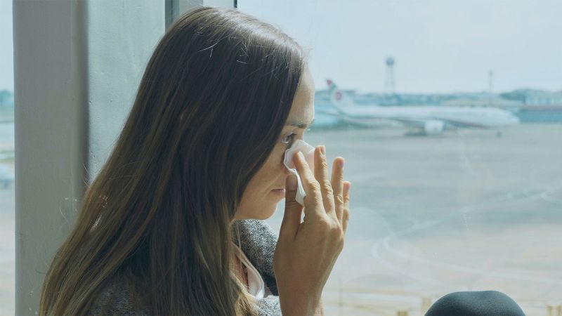 NextImg:Why do we cry on airplanes? | CNN